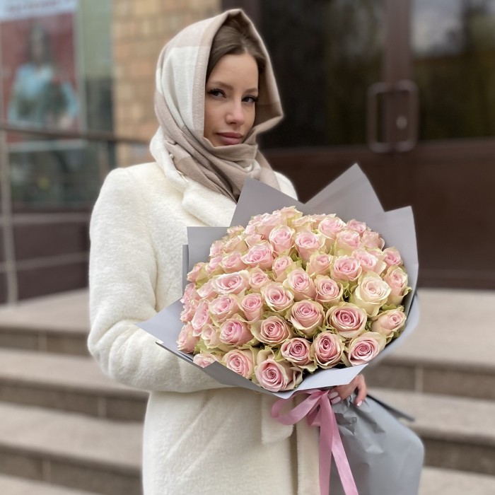 51 розовая роза Пинк Атена 50 см